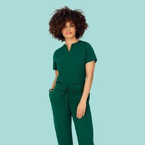 MANDALA NWOT Women's Petite Medium Hunter Green Cargo Scrub Pants